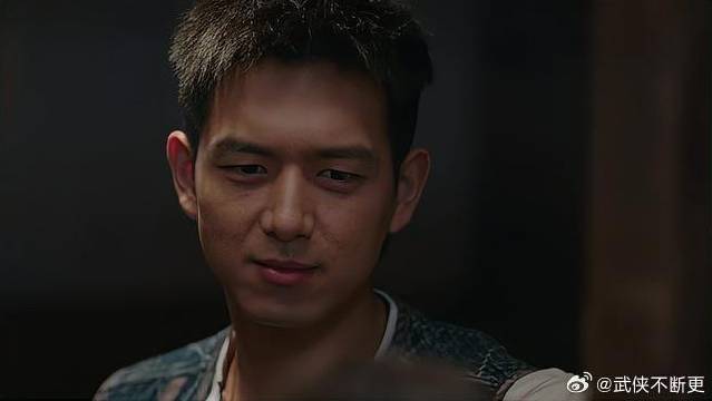 谢之遥正想表白，却被红豆拒之门外，气氛瞬间暧昧