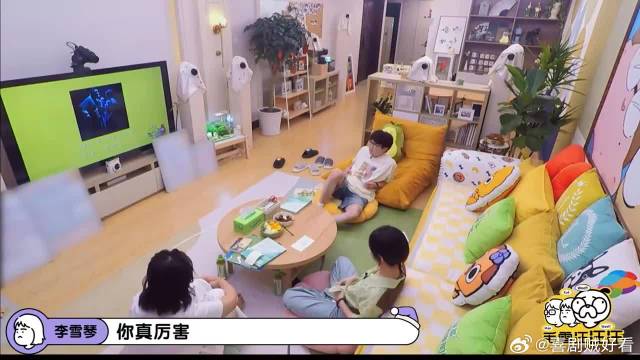 李雪琴看《武林外传》，对台词倒背如流，谭松韵都惊呆了