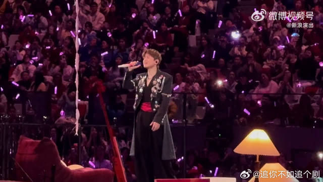 张杰这波改词太会了！这就是爱新歌词超暖心，狠狠被打动 张杰新春演唱会收官