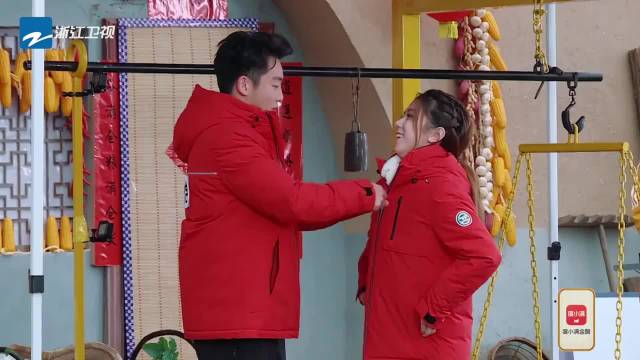 咱邓紫棋就这么水灵灵的被郑恺提起来了？看起来太可爱了吧