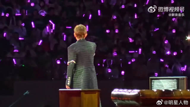 张杰改词版《这就是爱》获赞，嗓音诠释极致浪漫