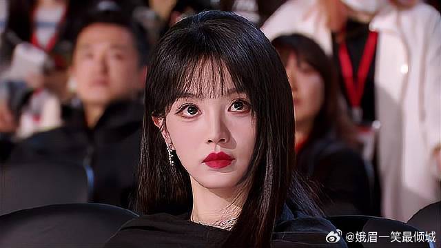 同样25岁！刘浩存田曦薇谁颜值更绝，两人同框瞬间懂了