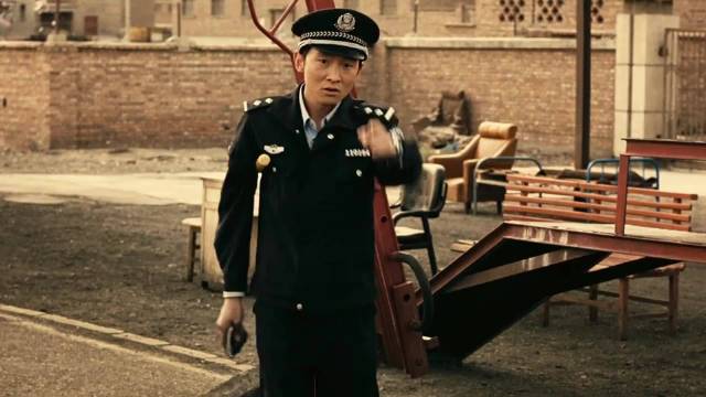 律师帮坏人脱罪，结果自己被丢进无人区…报应来了！ 无人区\黄渤\徐峥