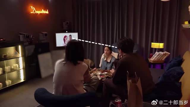 欧阳娜娜谈姐姐生产！姐姐比比姐夫还淡定，不愧是女强人