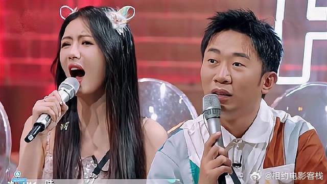 范世琦胆是壮如牛！直接用手伸进恐怖箱，丁程鑫惊掉下巴