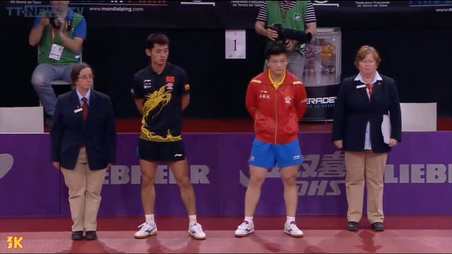 16岁樊振东自录比赛视频复盘，与张继科同框