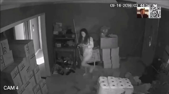 华人店主睡衣持枪击退劫匪致1死2伤