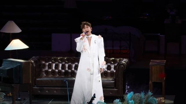 张杰改编《这，就是爱》歌词浪漫直白引热议