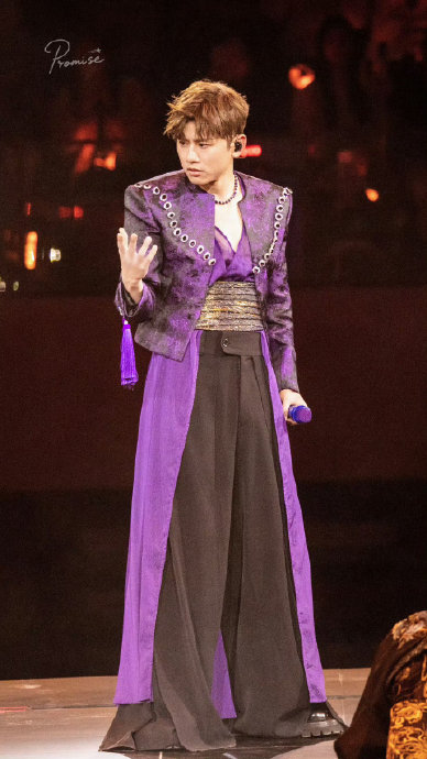 张杰成都献唱《蜀道难》听似轻松，被赞顶级声乐“艺术伪装”