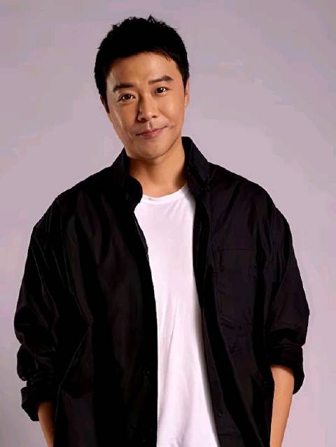 陈思诚喊话王宝强开价，《唐探4》伦敦取景待主演回归