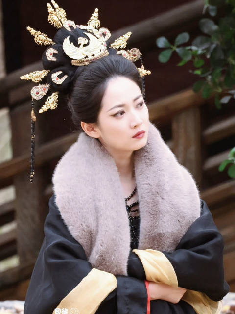 尘缘浅，风月寒，独倚栏杆望断长安@陈钰琪Yukee 电视剧金吾不禁