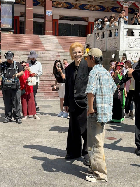 丁真开导向佐抗压，称内心不够强大就别混娱乐圈