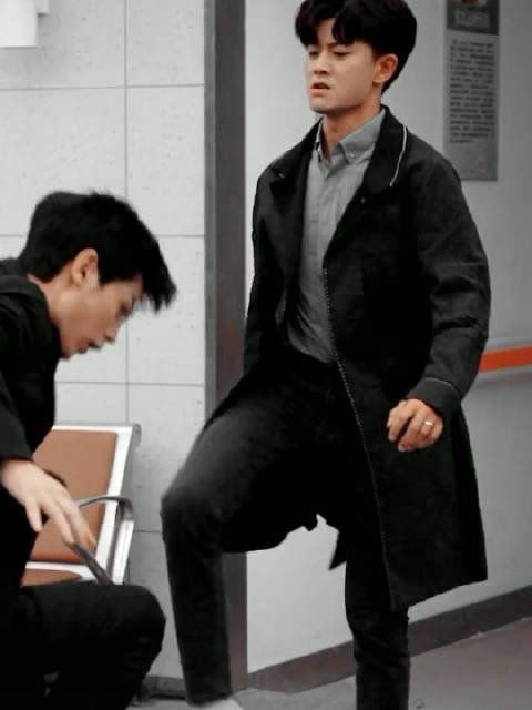 谁说教授只能羞萌～ 打戏很带感@任嘉伦Allen 任嘉伦一生一世 任嘉伦周生辰