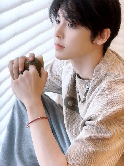 侯明昊主演《少年白马醉春风》演绎百里东君