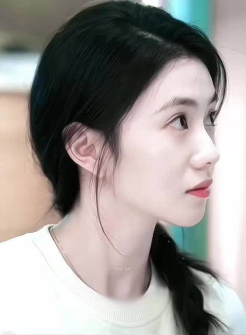 刘浩存就这样美的毫不费力