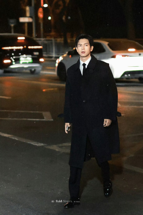 丁禹兮和李现在央视春晚彩排的具体节目内容是什么？