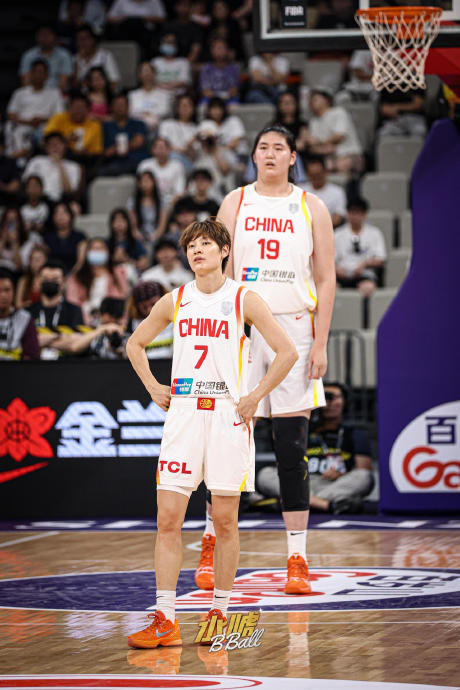 张子宇的‘站帽’会对未来女篮比赛战术产生什么影响？