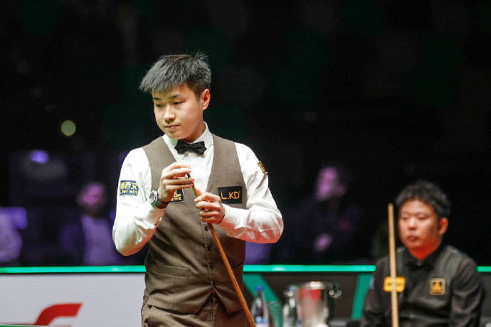 赵心童在本次世界大奖赛决赛中打出了多少杆破百？