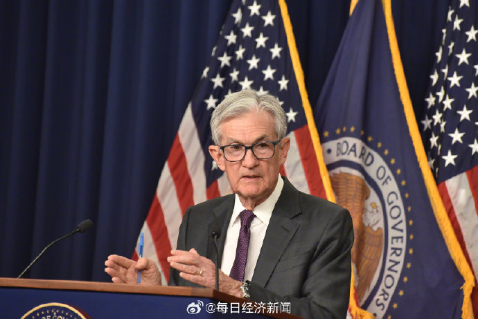 中国金龙指数逆势上涨，政策利好贸易缓和驱动