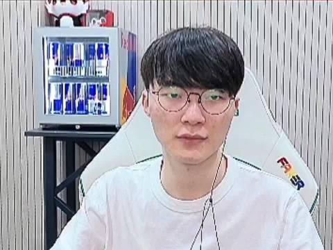 主播发现韩语补丁游戏，背景音乐获赞