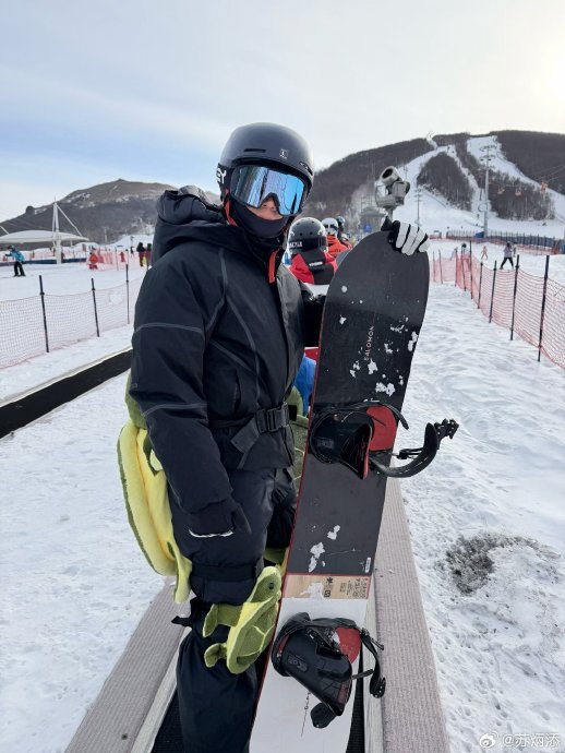 苏炳添退役后是否计划持续参与冰雪运动或其他项目？