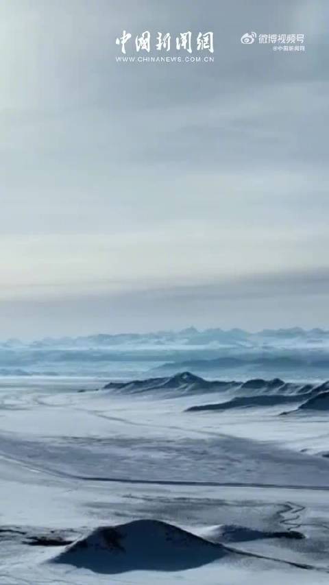 新疆巴音布鲁克草原雪景壮美，天山开都河银装素裹