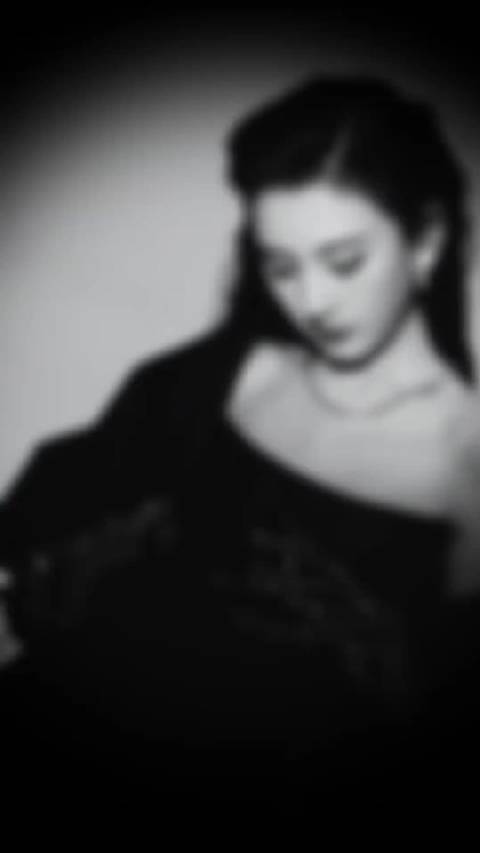 谁懂我第一眼看到这个黑色造型的时候会有多么的惊艳，反差感拉满了呀