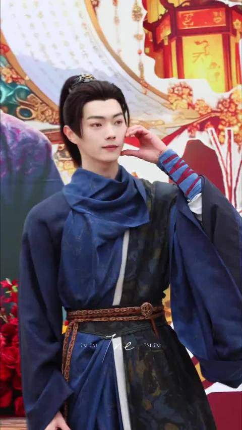 许凯杀青《天都异闻录》 soso和so丝就这样陪伴了彼此一年又一年