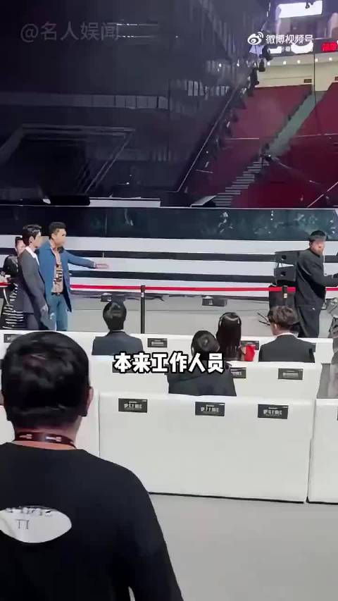 明星真实社交，肖战一秒化解杜江尴尬，刘亦菲让万茜放下手机