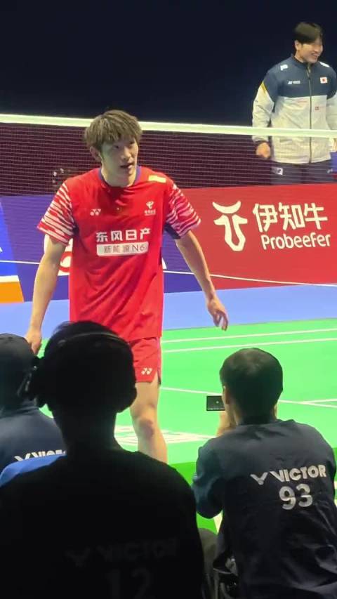 国羽男团亚团赛0-3负日本获亚军，三将鏖战惜败