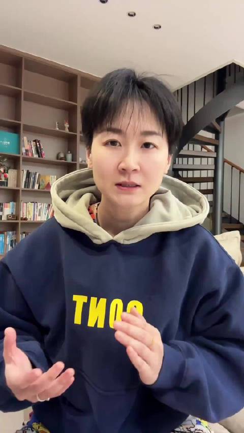 王楚钦独闯男单决赛，女队三将围剿张本美和