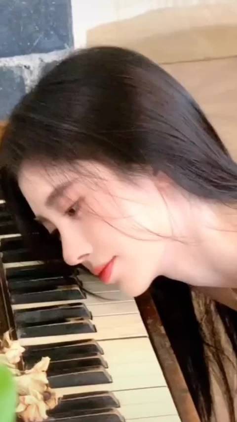 烟花易冷鞠婧祎ins更新