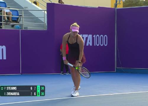41岁兹沃娜列娃多哈资格赛突围首轮三盘胜斯特恩斯