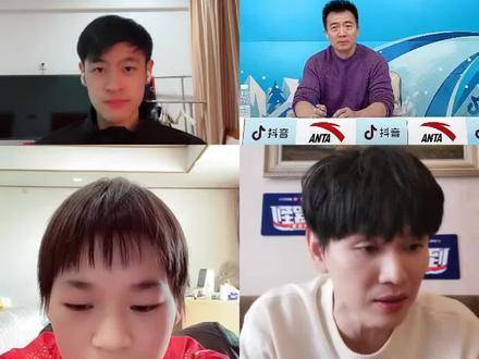 鲍春来向宁忠岩请教滑冰防摔秘诀