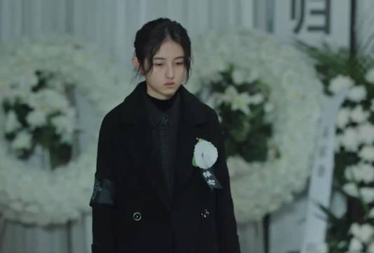 周遇安的世界发光了，也开始变的温暖了