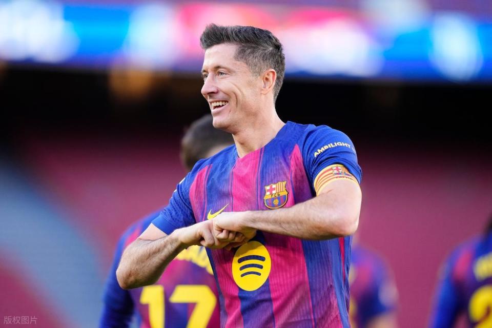 3-0，巴萨豪取6连胜+领跑，18岁天才飙无敌世界波，奥尔莫2助攻