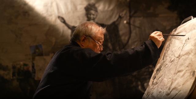 东西问·人物｜著名国画家戴敦邦：水墨线条绘中西