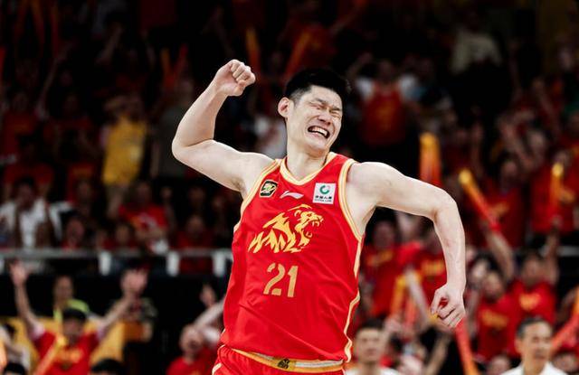 CBA首月奖项:胡金秋第9次月最佳率广厦第一 韦瑟斯庞首次当选