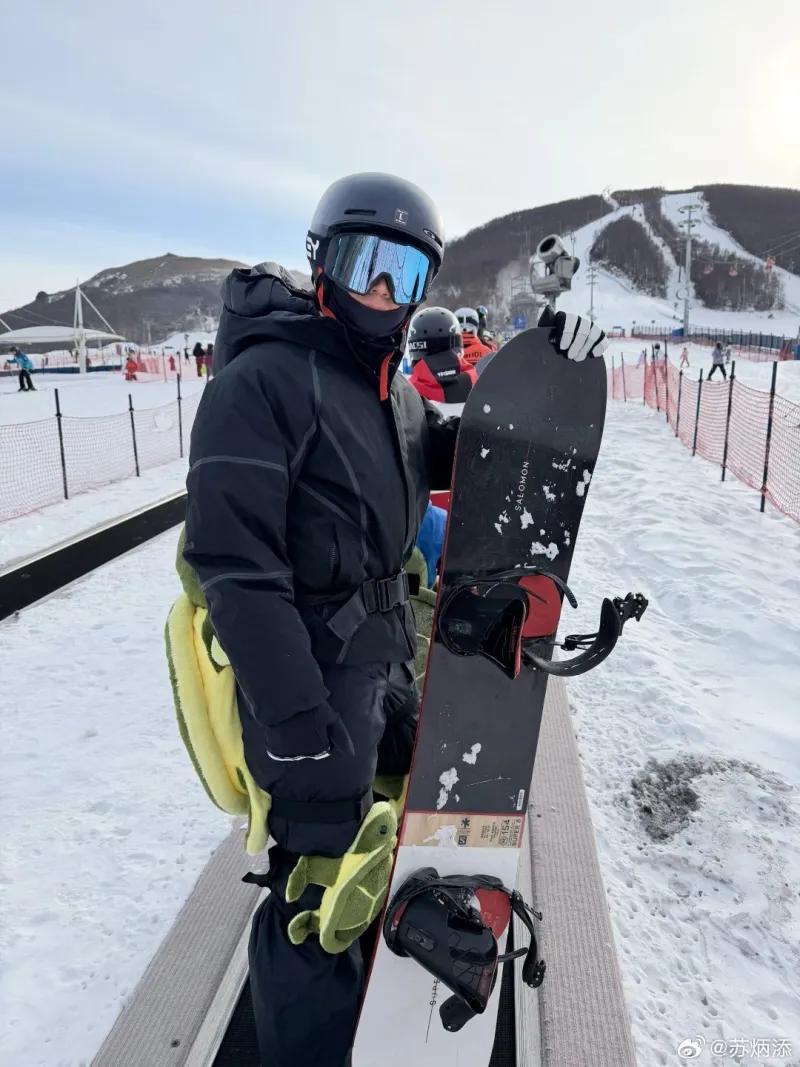 [流言板]苏炳添晒滑雪照:为征战米兰冬奥会的中国健儿加油