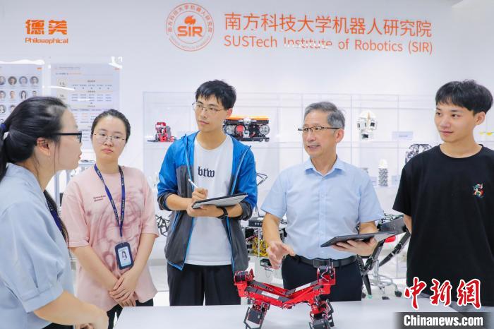 (聚焦中国高质量发展)探秘变胞机器人:“变形金刚”走进现实