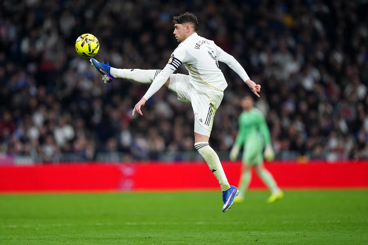 阿斯:阿韦洛亚希望皇马球员踢惯用位置，巴尔韦德将回到中场_PP视频体育频道