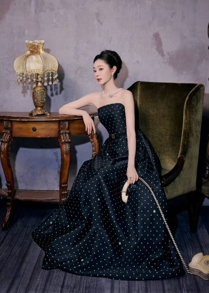 宋轶赫本风，这才是优雅本身吧!