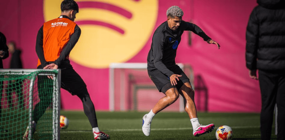 世体：巴萨进行恢复训练，拉菲尼亚仍未合练&目标出战国王杯