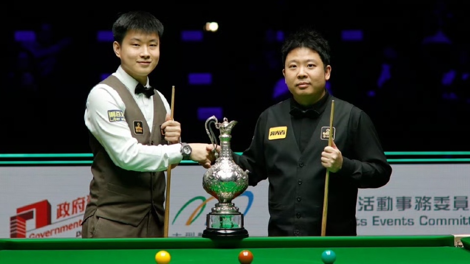 首次问鼎世界大奖赛！赵心童10-6张安达 收获生涯第4个排名赛冠军