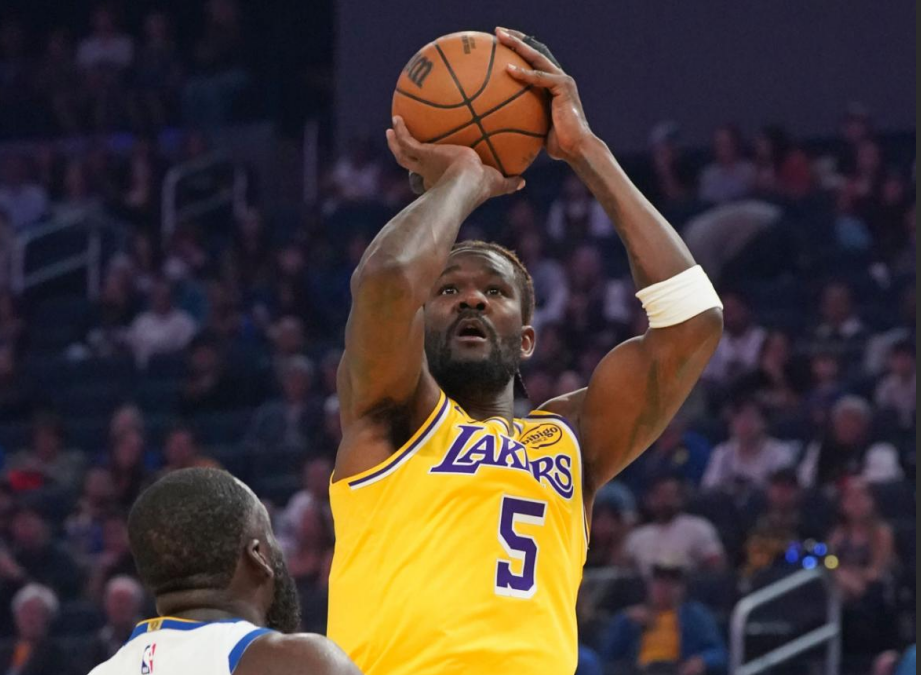 艾顿缺席湖勇大战，海斯顶替进入首发