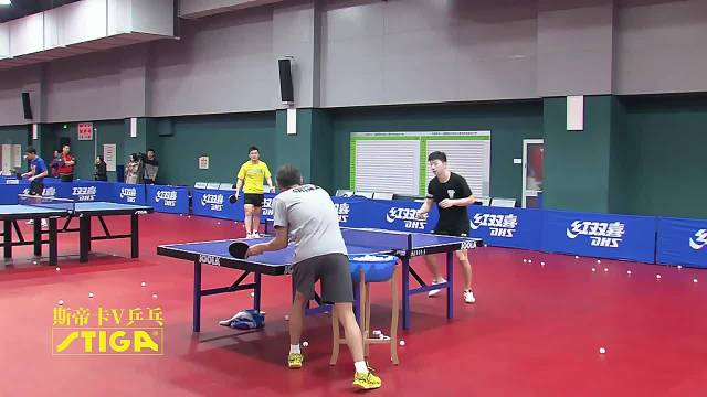 马龙反手拧拉接快撕展现历史级压制力