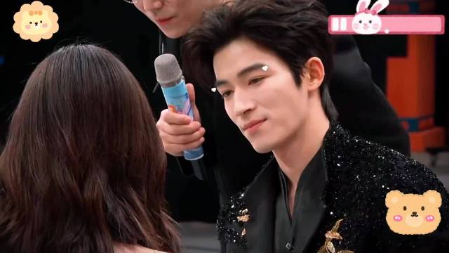 白鹿王星越互动害羞对视引热议