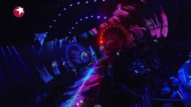 张艺兴追星张信哲成功，合唱《别怕我伤心》太深情！