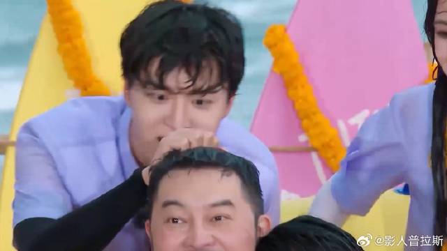 范丞丞真的太绝了，追不上沙溢直接薅他头发，笑得肚子疼！