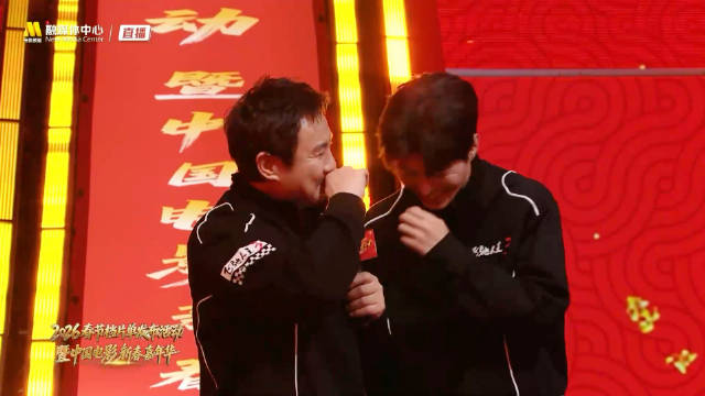 沈腾范丞丞跨界解说赛车，自嘲业余笑翻全场